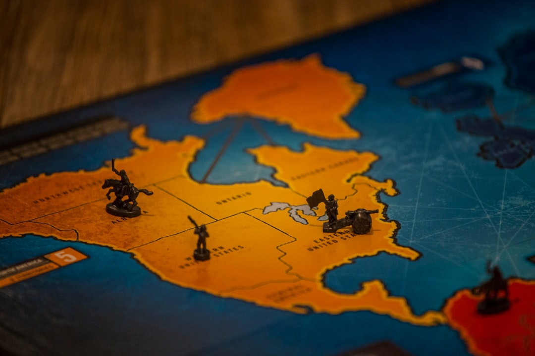 Как называется фильм, где кит проглотил корабли?